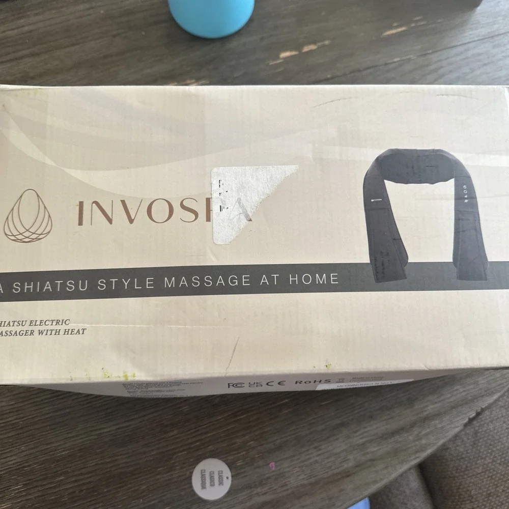 InvoSpa Shiatsu Back Shoulder and Neck Massager with Heat - Deep Tissue Knead...